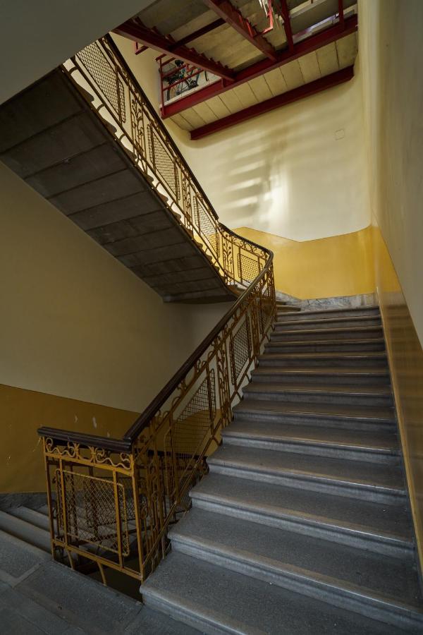 Nanirol Apartment At Gellert Bath Budapest Eksteriør billede