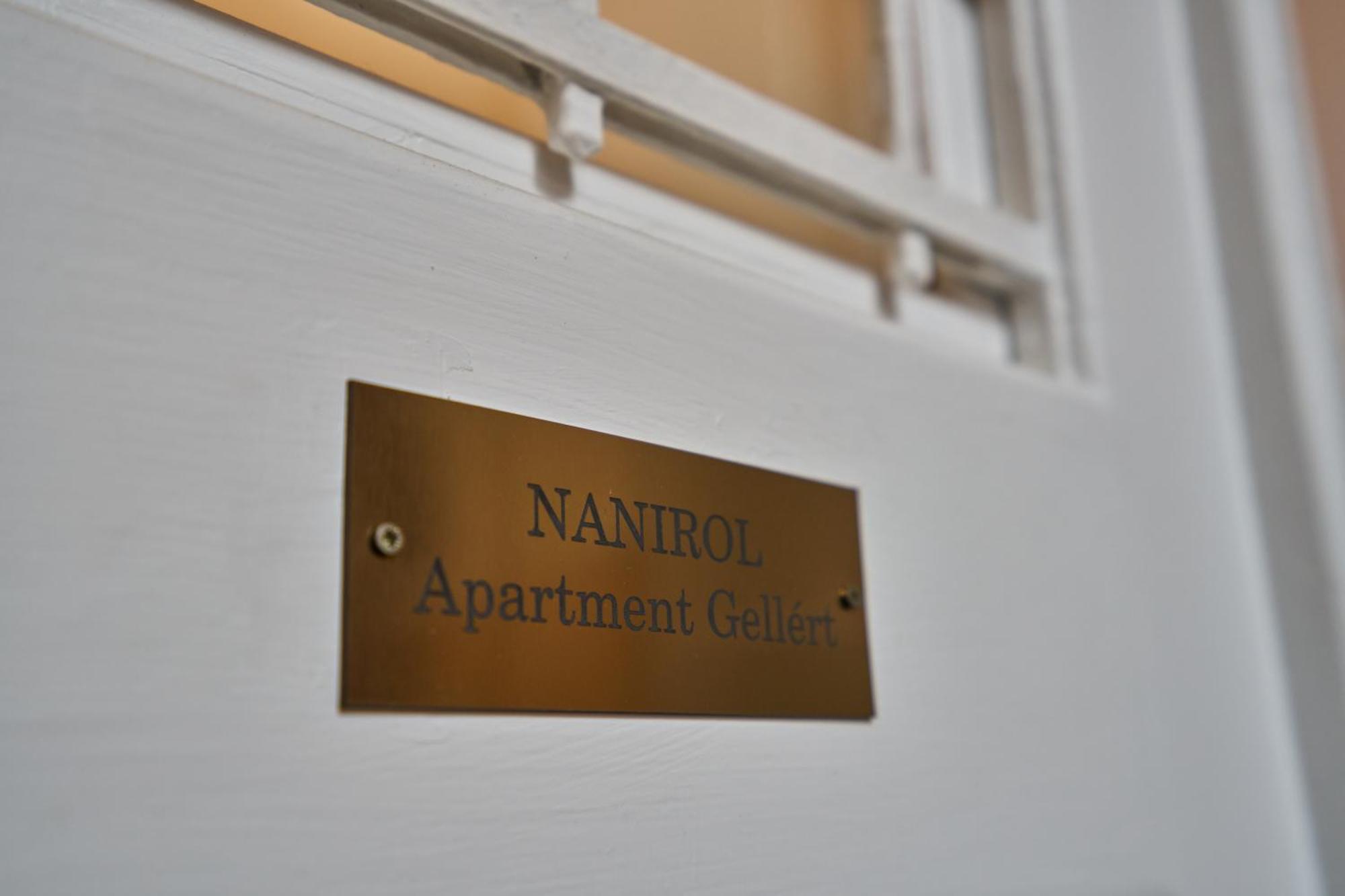 Nanirol Apartment At Gellert Bath Budapest Eksteriør billede